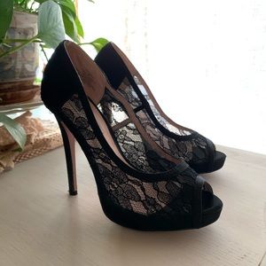 Steve Madden Black Laced Heels